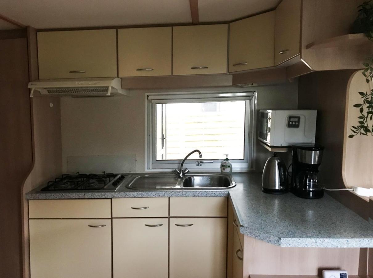 Chalet 'T Rijsterbos Op Camping Met Zwembad! Vila Exterior foto